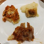 ビュッフェ＆カフェレストラン アンサンブル - .....シーフードドリア.....鶏もも肉のソテーとポム・ブーランジュール.....白身魚のブランダードと焼甘栗のタルトレット.....