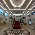 ビュッフェ＆カフェレストラン アンサンブル - .....宝塚ホテルのロビー.....