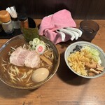 中華そば 志の田 - "太麺中華そば 味玉付き"1,070円&"悪魔のたぬきつ丼"350円♪