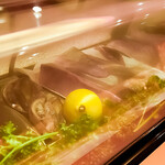 鮨割烹　ぎんえん - ネタケース