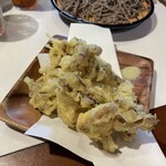 奥信濃 まぼろしのそば処 富倉そば - 舞茸天！　480円。