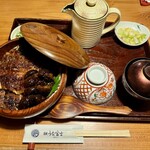 炭焼うな富士 白壁別邸