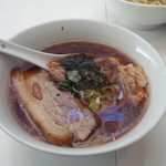 鬼そば 藤谷 - 醤油ラーメン　850円。魚出汁の香りと深い味の醤油がマッチしてます。昔ながらのラーメンの味わい。