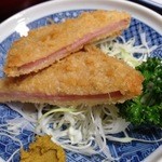 佐原屋本店 - 定番のハムカツ