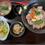旬鮮居酒や 晴れる屋 - 海鮮丼