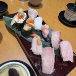 まわる海天すし - 料理写真: