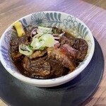 回転焼肉一升びん - ホルモン煮込み