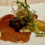 ウイズ - 牛肉赤ワイン煮込み