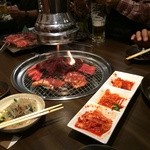 炭火焼肉 煌 - 大人数で行ったのですが、サービス満点！