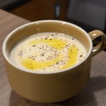 昭島パスタ工房 - じゃがいもと木の子のポタージュ