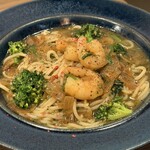 昭島パスタ工房 - 小海老とブロッコリーのジェノベーゼ