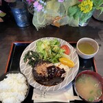 ノーサイン - 定食（ハンバーグセット）