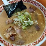 ラーメン大光 - 味噌ラーメン 800円(税込)。
      (チャーシュー脂身多めの切り落とし、ネギ多め)