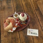 H.A.L. cafe - 