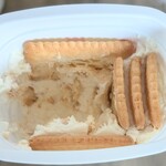 公正屋 - お皿の入れた後のヨーグルトの中。まだ残っているから残りは明日ｗｗｗそのままでいただくゎ‼チーズケーキ説は・・ずばり・・大大成功♡♡