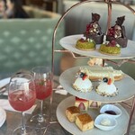 Johnnie's Brasserie - 