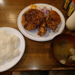 ラホール 秋葉原店 - 日替りAランチ(メンチ、唐揚げ、クリームコロッケ盛合せ)