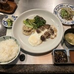 マルオン - ハンバーグセット（ご飯大盛り）