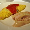 The Riviera Hotel Taipei - 料理写真:熱々トロリのオムレツ、ジューシーな蒸し鶏。