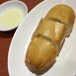 四川食府 - 揚げパン（１個）（３６０円）２０１４年１２月