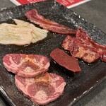 お肉一枚売りの焼肉店 焼肉とどろき - 