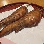 郷土料理&炭火串焼 笑う門 - 手羽先唐揚げ