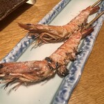 郷土料理&炭火串焼 笑う門 - 車海老塩焼き