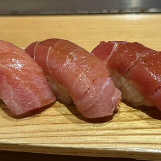 天然本まぐろ ありそ鮨し_0