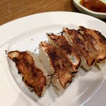 庄屋 鶴岡站前店 - ひとくち屋台餃子　焼き目バリバリ
