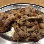 炉端焼き燻銀 栄店 - 鶏の油焼き