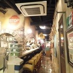 ピッツェリア　イルソーレ　天サン - 店内(’14.11月)