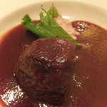 ワインレストラン ドミナス - 和牛ホホ肉の赤ワイン煮込み