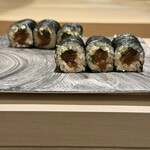 島津 - 〆は干瓢巻き。大葉と胡麻が入る島津さんの干瓢巻きが好き。