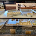 Beyzade BAKLAVA - ショーケース