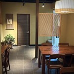 北野坂 こばやし - お店内観