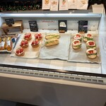 ブルーリーフ - 店内