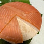 鱒の寿し　まつ川 - むっちりとした厚みのある身が美味しい！
