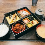 まるみ食堂 - まるみ定食  ¥990(茶碗蒸し付き♪)  ご飯は白米普通盛