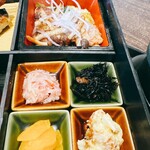 まるみ食堂 - まるみ定食  ¥990  小鉢も豊富