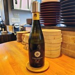 affetto akita - 1杯目はスパークリングワイン