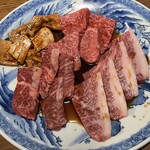 와규 잇토우가이 야키니쿠 내장구이 쿠로노 우라 난바 혼텐