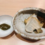 すし 良月 - あわび　和歌山の白味噌ブレンドきもソース