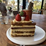 エスリビングハナレ - ミルフィーユ　横から