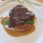 クイーン・アリス - 肉のメイン（フィレステーキ）