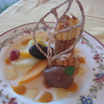 クイーン・アリス - デザート（アイスの盛り合わせ）