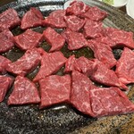 万両 東天満店 - これは、、、最後の方に頼んだハラミ