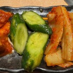 万両 - キムチ4種盛り