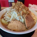 マシマシらーめん物語はここから始まるのだ。 九産大前店 - ラーメン1000円ヤサイ・ニンニク・アブラマシ