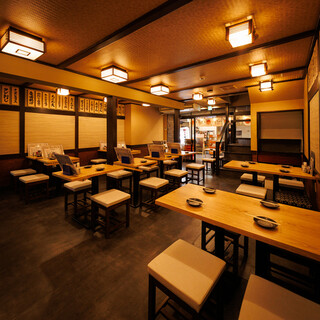 ワイワイ楽しめる居心地抜群のこだわり空間！