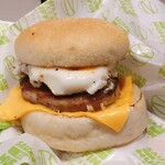 ゼッテリア - 料理写真:ソーセージエッグマフィン